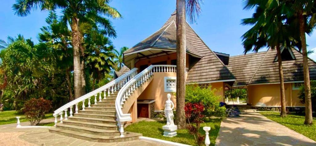 Sunset Villa Boutique Resort Diani Beach Dış mekan fotoğraf