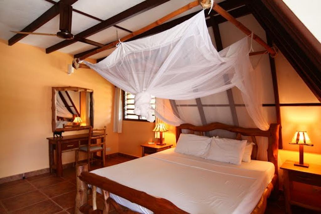 Sunset Villa Boutique Resort Diani Beach Dış mekan fotoğraf